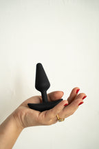 LEVELZ Classic Vibrating Silicone Anal Plug - Small